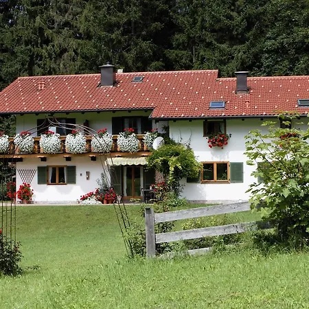 Guest house Am Waldrand *